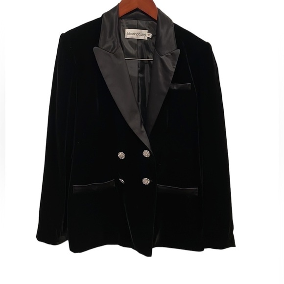 Bloomingdale’s Black Velvet Tuxedo Jacket - Picture 5 of 14
